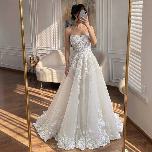 Luxury White Lace Strapless 3D Floral Pearl A-Line Wedding Dress HA2542