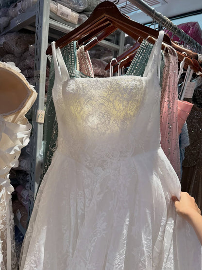 Luxury White Floral Lace A Line Wedding Dress HA2548