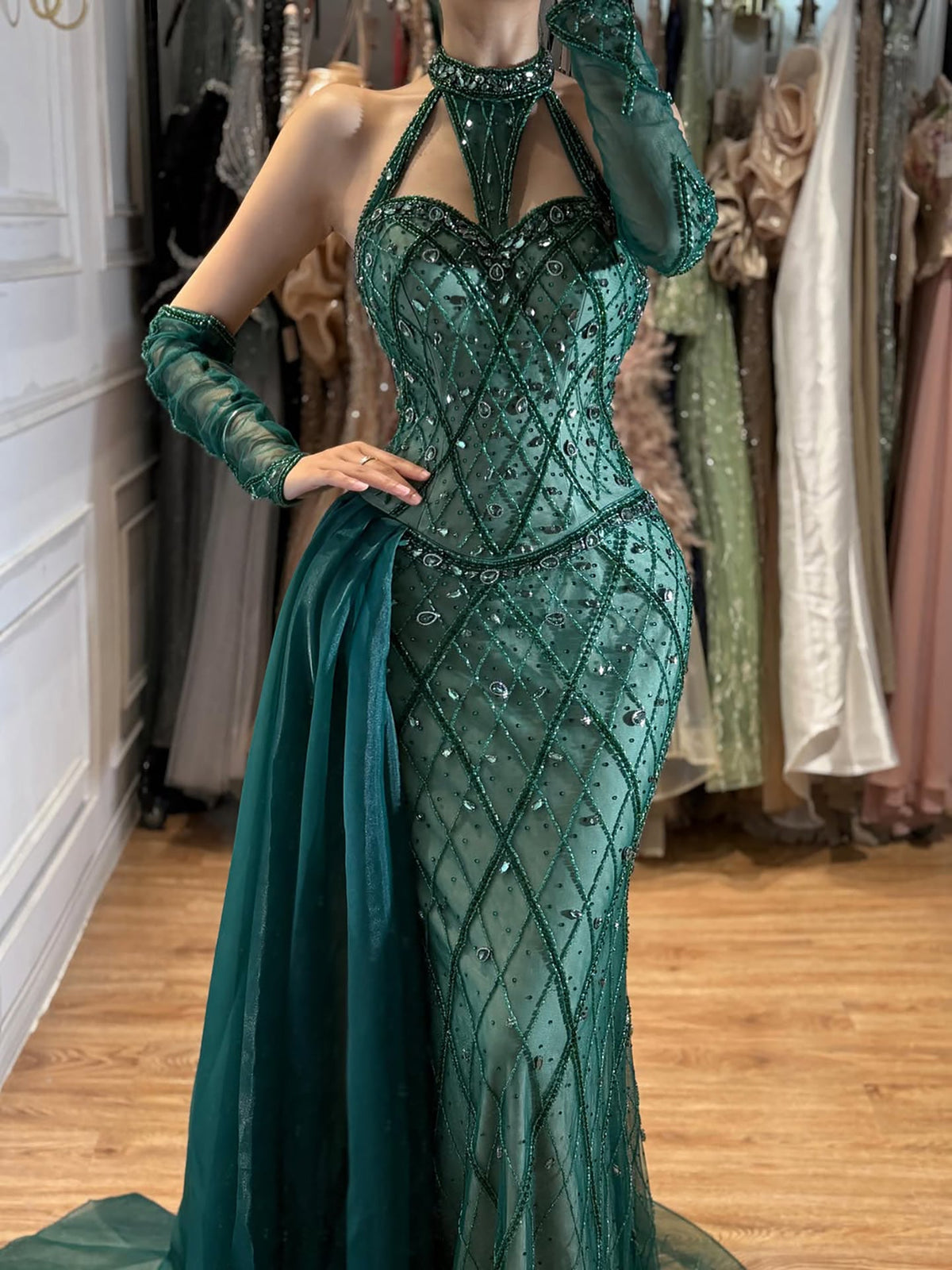 Emerald Green Halter Neck Beaded Mermaid Evening Dress with Gloves LA73322