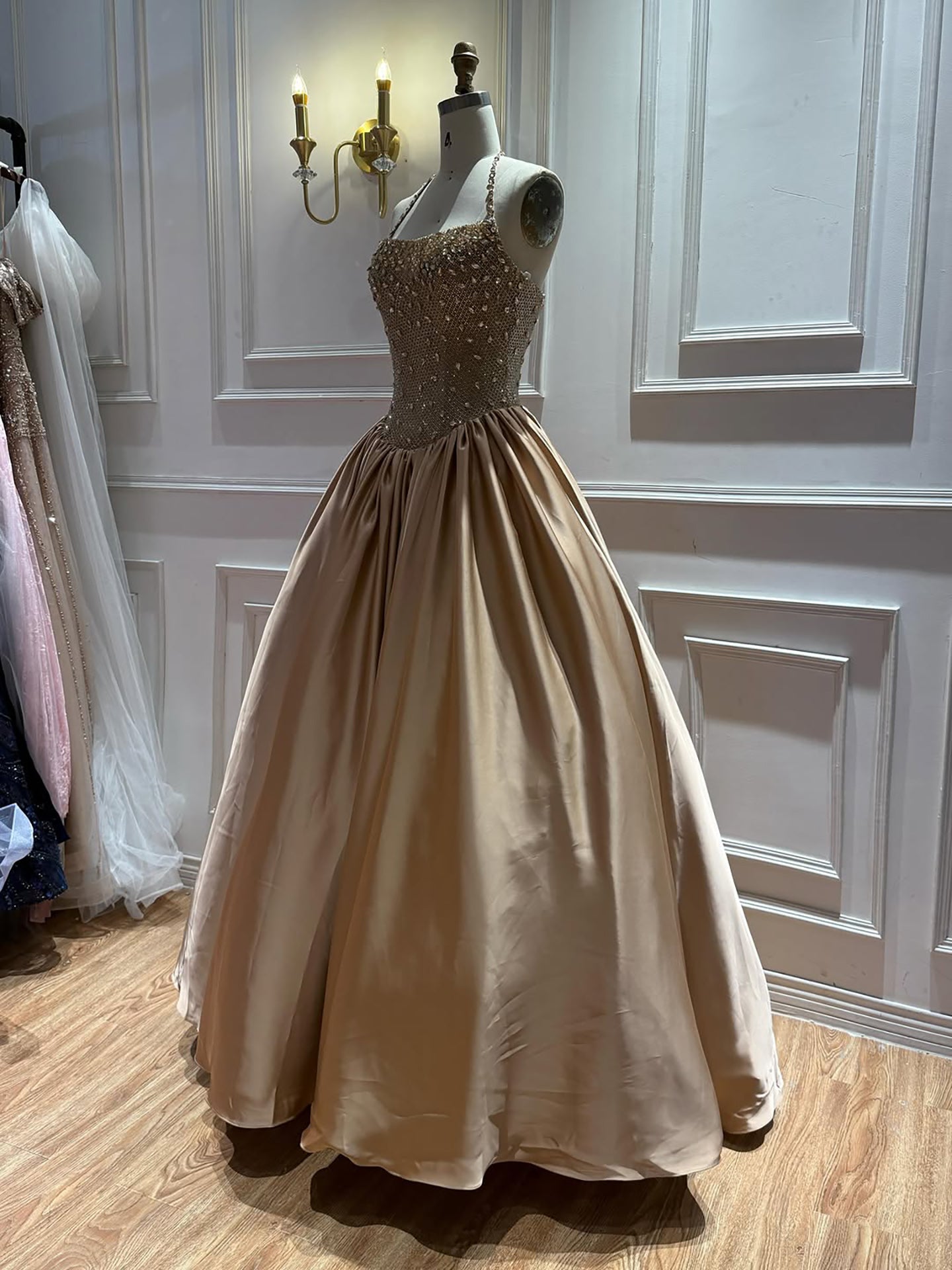 Luxury Gold Beaded Halter Evening Dress Ball Gown for Gala LA73441